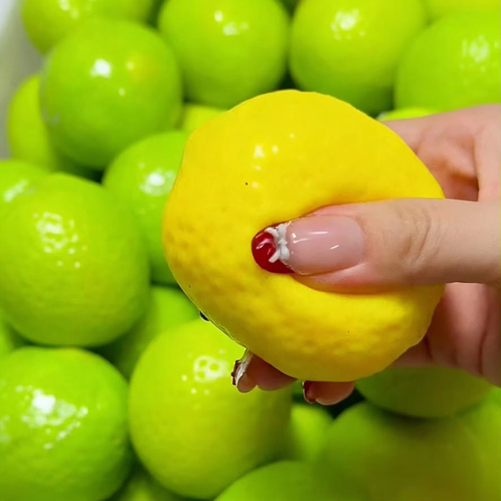 Handmade Crispy Lemon Stress B - Party Games Game recension och pris
